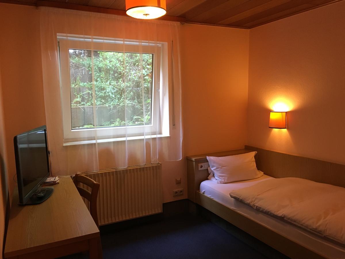 Zip Hotel Lingenfeld Bagian luar foto