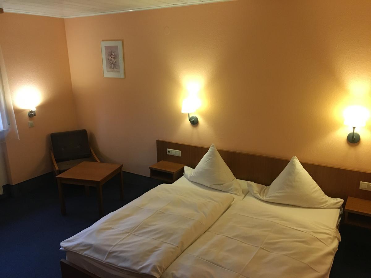 Zip Hotel Lingenfeld Bagian luar foto