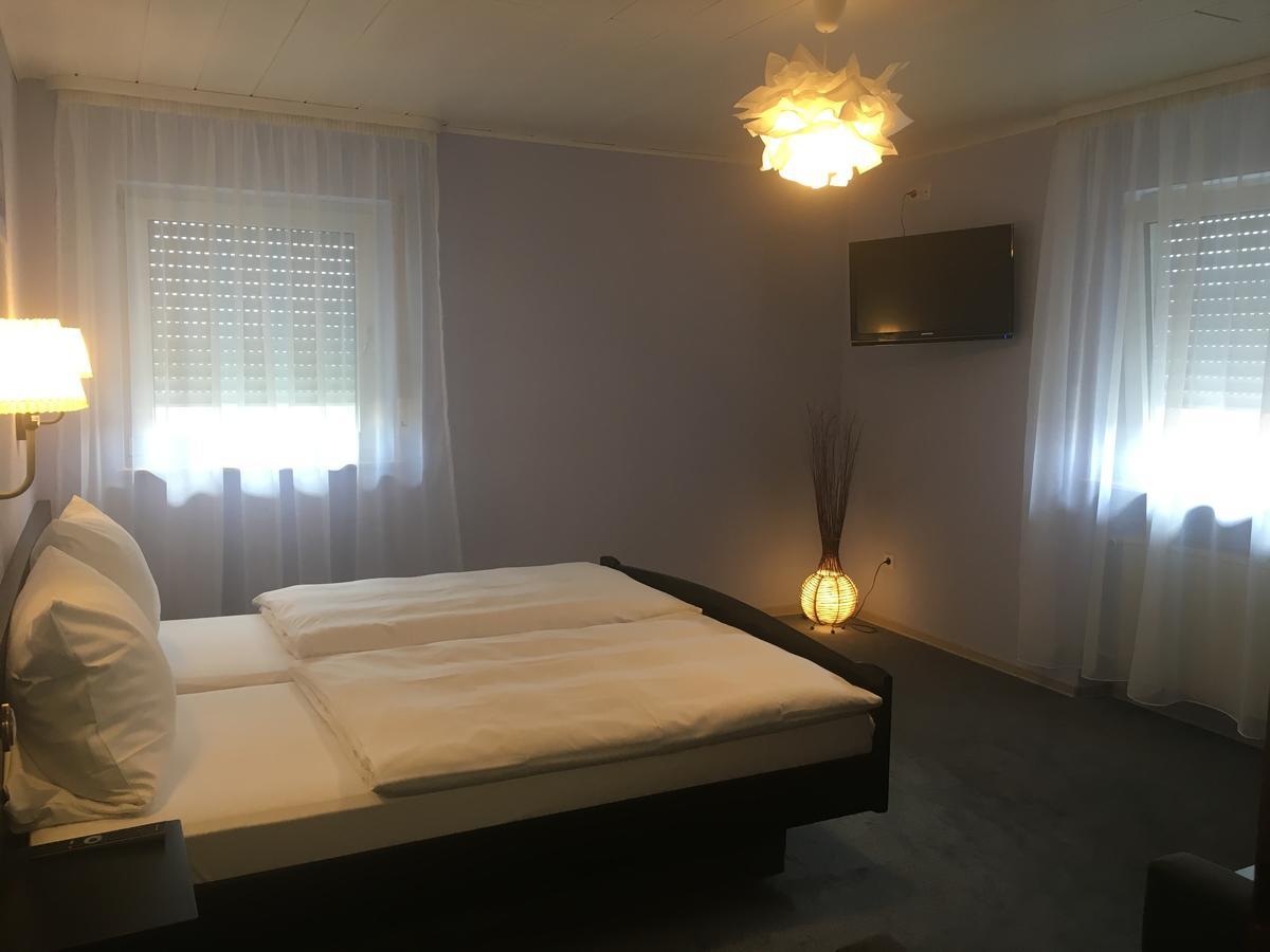 Zip Hotel Lingenfeld Bagian luar foto